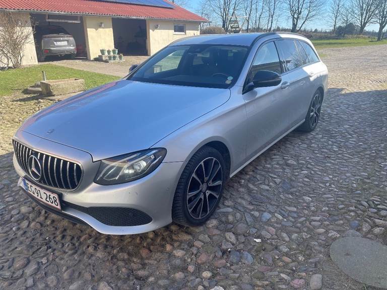 Mercedes E220 d 2,0 Avantgarde stc. aut.
