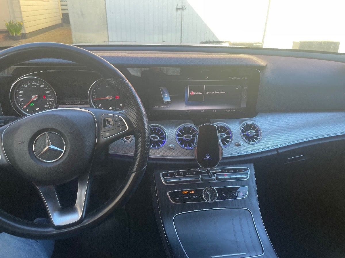 Grå Mercedes E220 d fra 2016