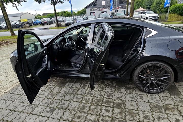 Sort Mazda 6 fra 2013