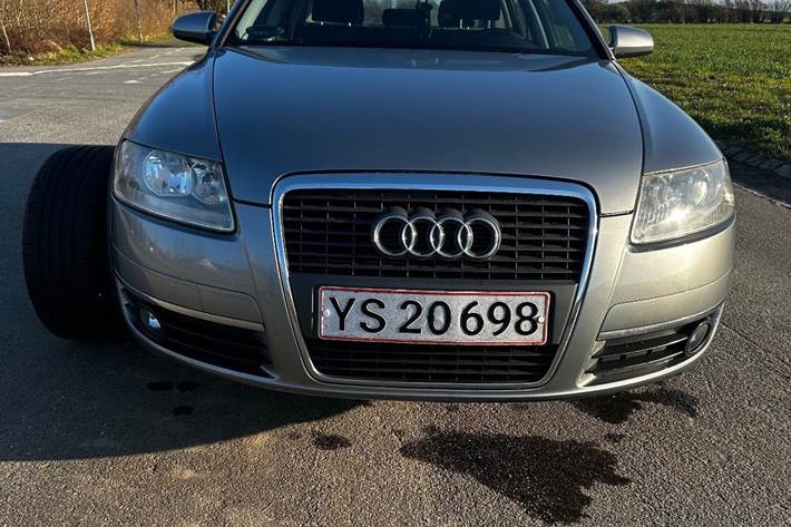 Grå Audi A6 fra 2007