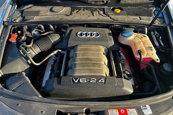 Grå Audi A6 fra 2007