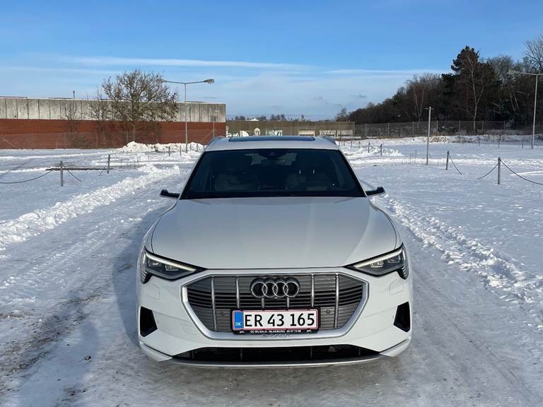 Audi e-tron 55 S-line quattro
