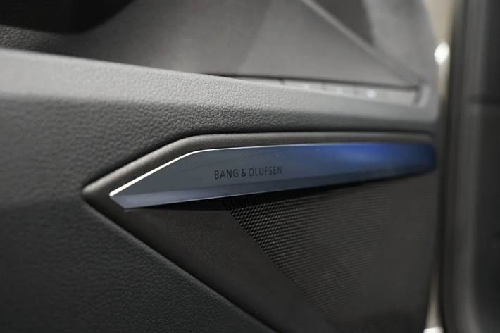 Hvid Audi e-tron fra 2020