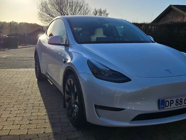 Tesla Model Y Performance AWD
