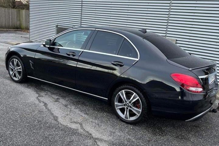 Sort Mercedes C220 fra 2014
