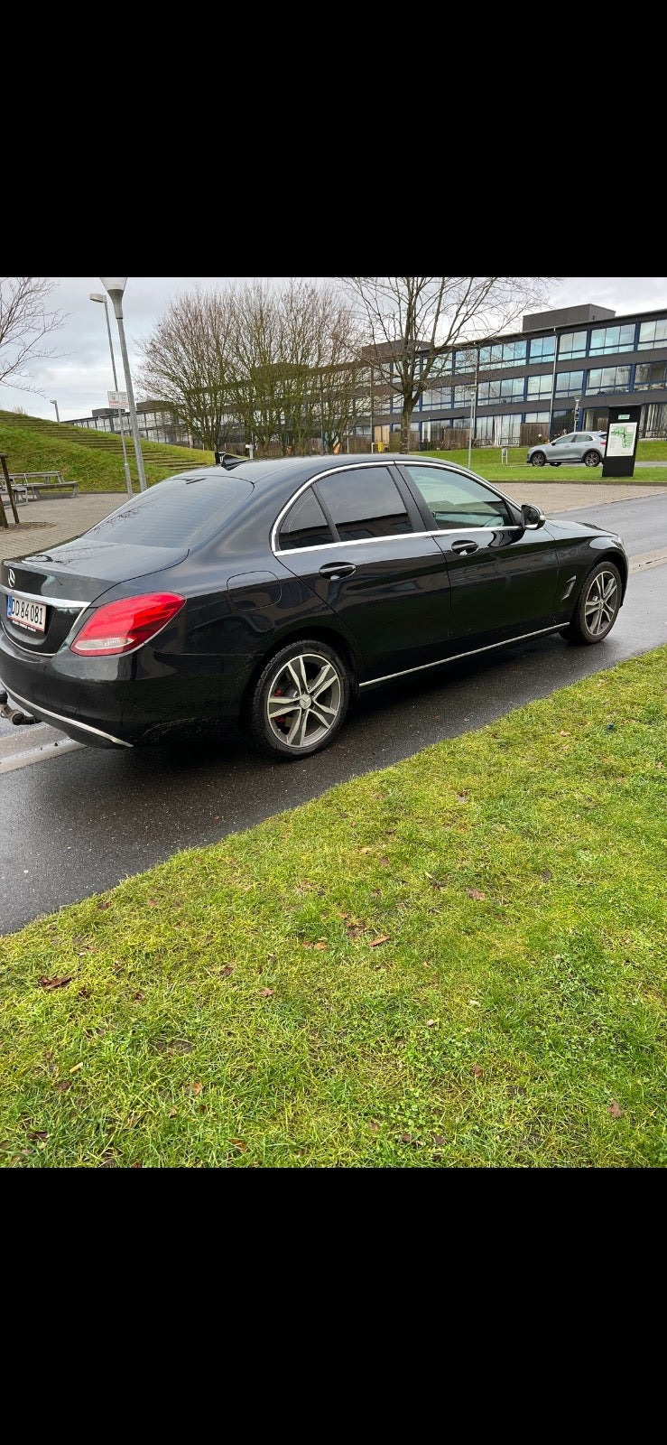 Sort Mercedes C220 fra 2014
