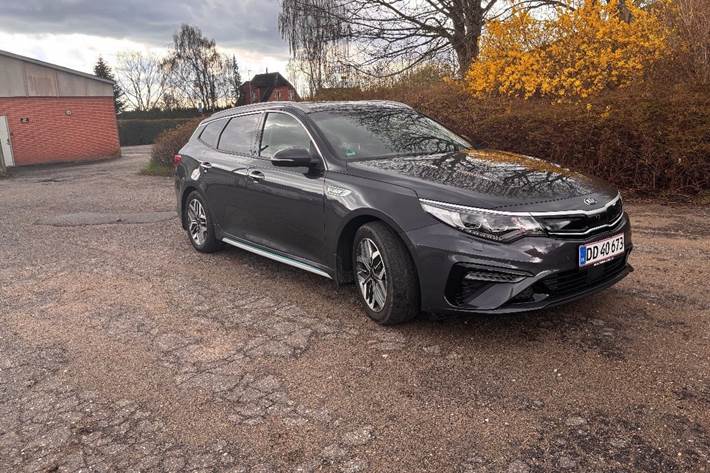 Grå Kia Optima fra 2020