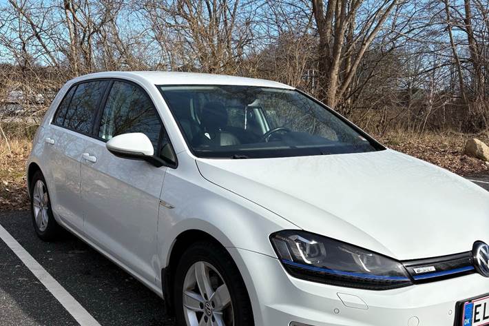 Hvid VW e-Golf VII fra 2016