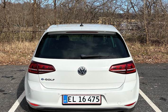 Hvid VW e-Golf VII fra 2016