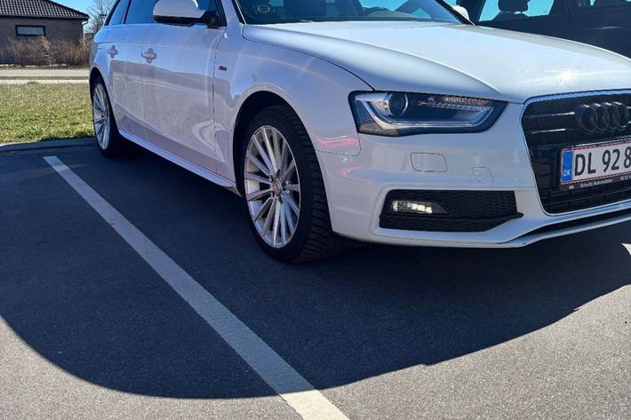 Hvid Audi A4 fra 2015