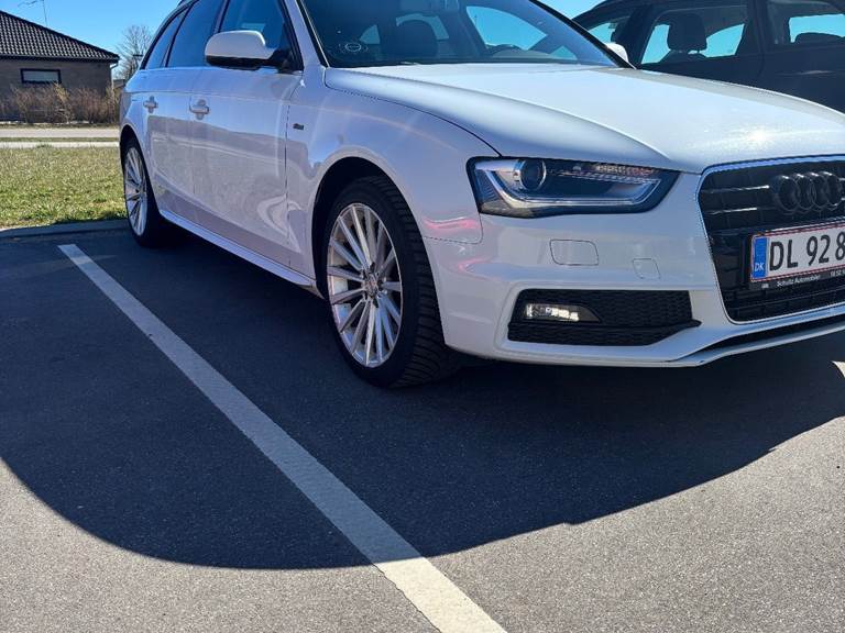 Audi A4 2,0 TDi 150 S-line Avant Multitr.