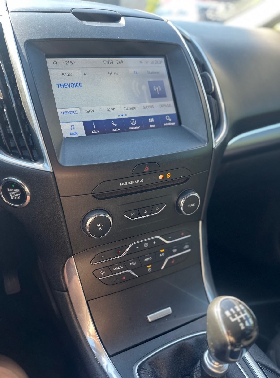Hvid Ford S-MAX fra 2015