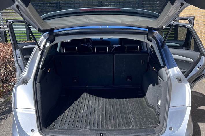 Sølv Audi Q5 fra 2017