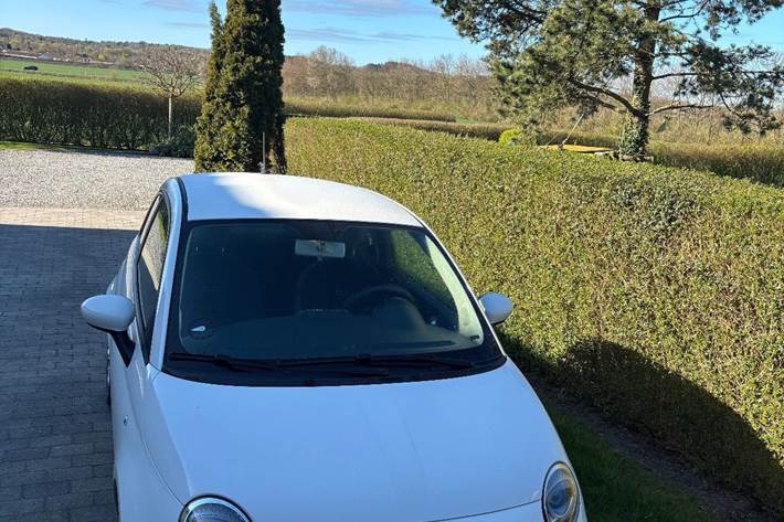 Hvid Fiat 500 fra 2016