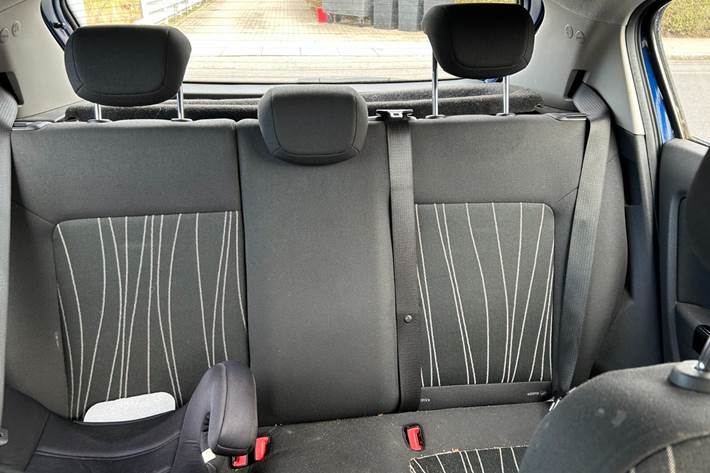 Blå Opel Corsa fra 2009