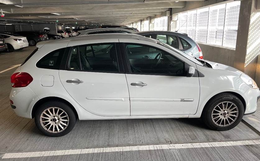 Renault Clio III 1,2 16V Avantage Sport Tourer