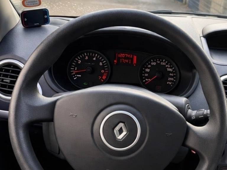 Renault Clio III 1,2 16V Avantage Sport Tourer