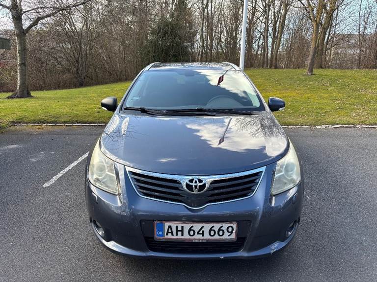 Toyota Avensis 1,8 VVT-i T3 stc.
