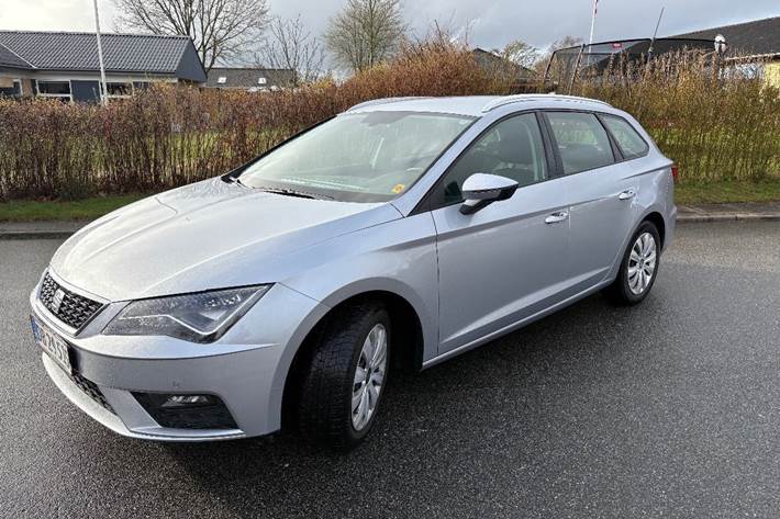 Grå Seat Leon fra 2017