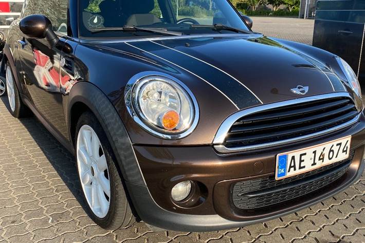 Brun Mini One fra 2011