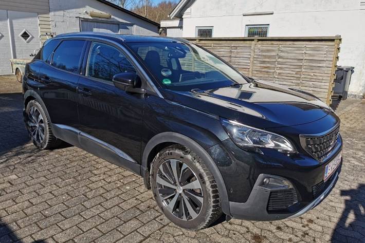 Sort Peugeot 3008 fra 2017