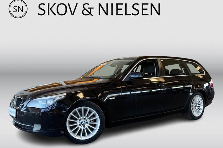 Sort BMW 520d fra 2008