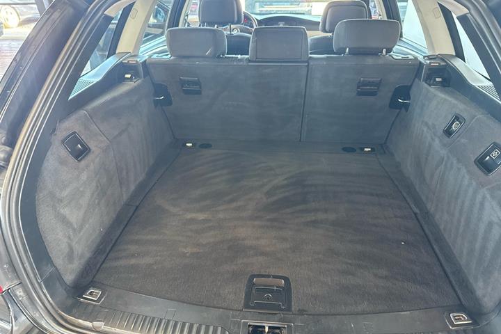 Sort BMW 520d fra 2008