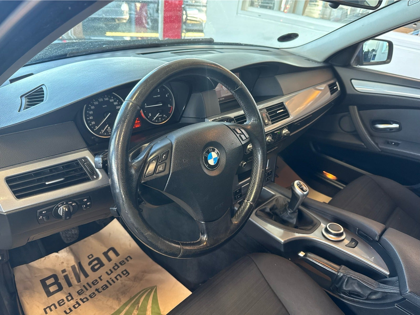 Sort BMW 520d fra 2008