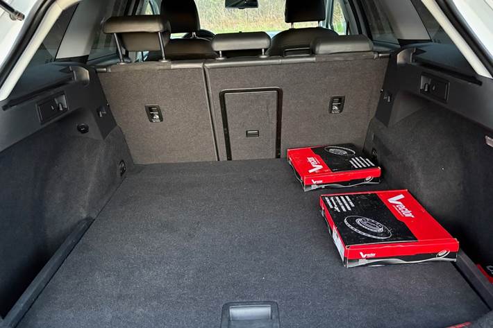Hvid Seat Leon fra 2016