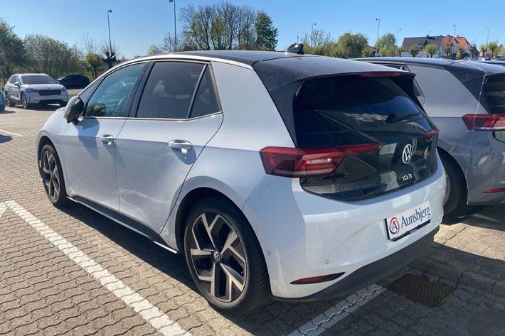 Hvid VW ID.3 fra 2023