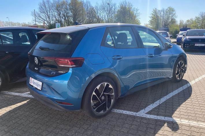 Hvid VW ID.3 fra 2023