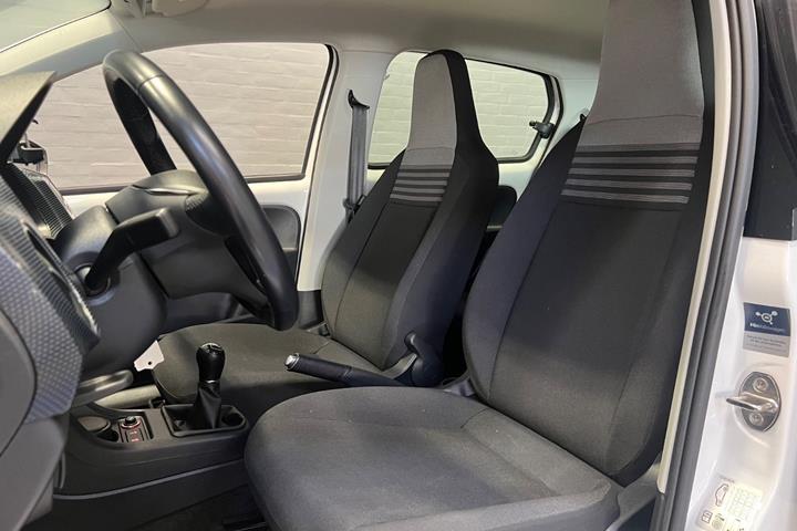 Hvid VW UP! fra 2019