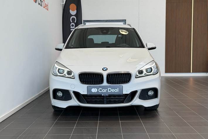 Hvid BMW 220d fra 2017