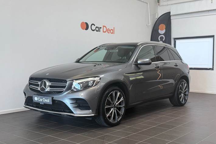 Grå Mercedes GLC250 d fra 2017
