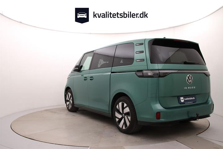 Grøn VW ID.Buzz fra 2023