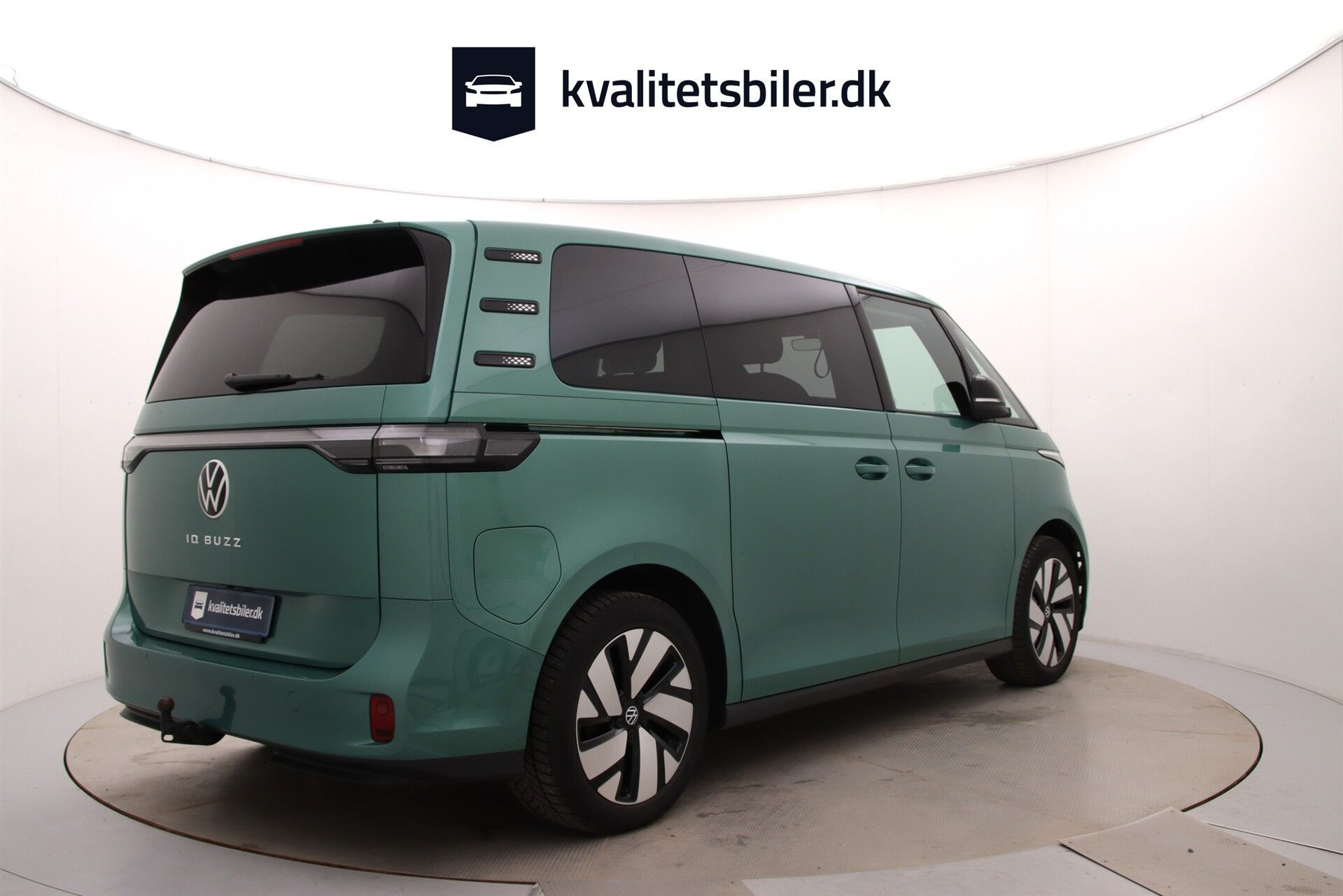Grøn VW ID.Buzz fra 2023