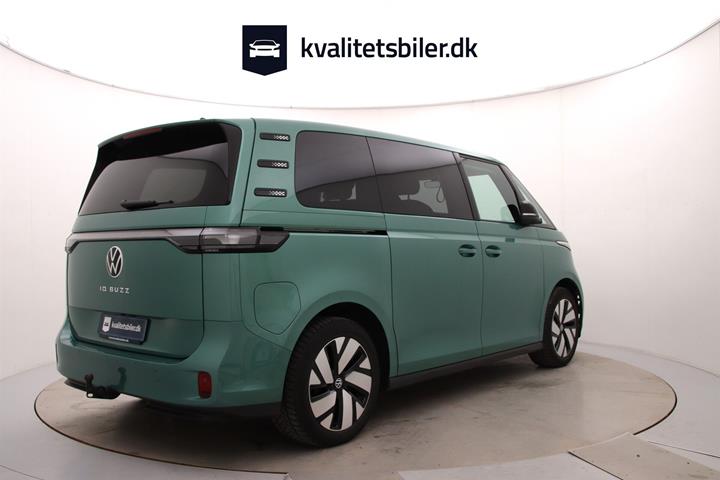 Grøn VW ID.Buzz fra 2023