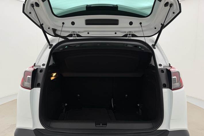 Hvid Opel Crossland X fra 2019