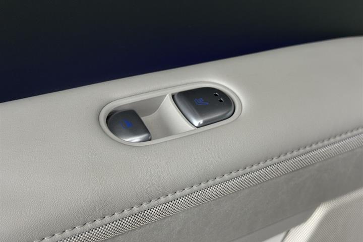 Grå Hyundai Ioniq 5 fra 2022