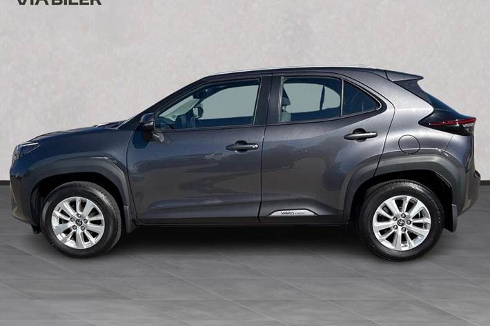 Grå Toyota Yaris Cross fra 2022