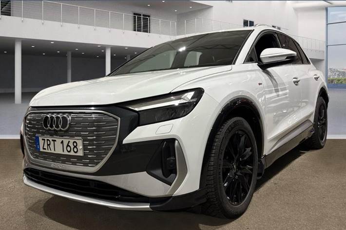 Sølv Audi Q4 fra 2023