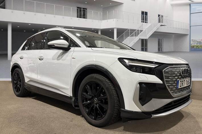 Sølv Audi Q4 fra 2023