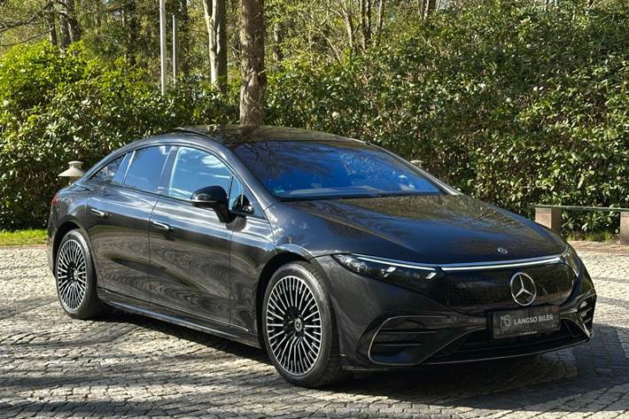 Grå Mercedes EQS580 fra 2023