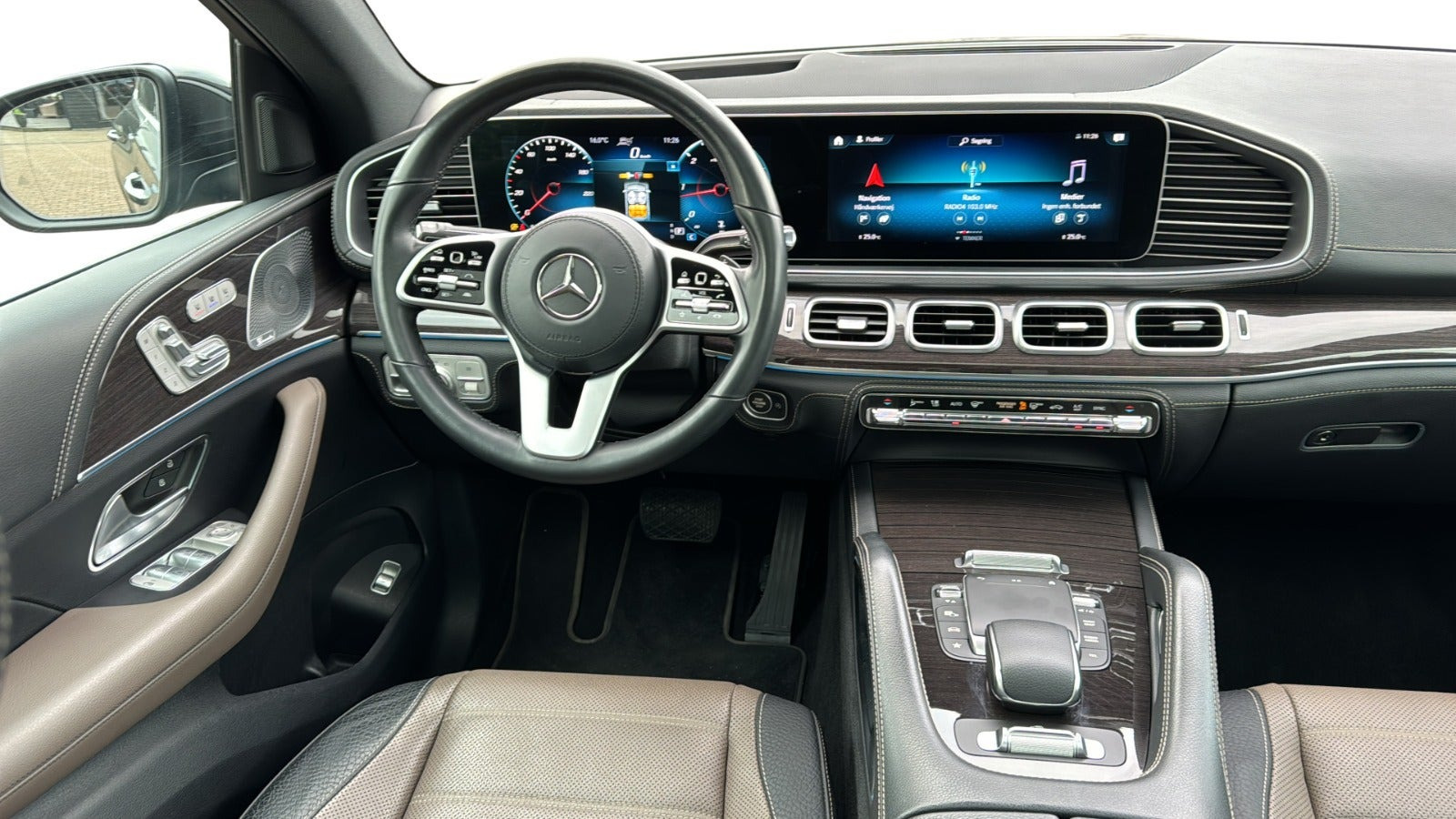 Sort Mercedes GLE400 d fra 2021