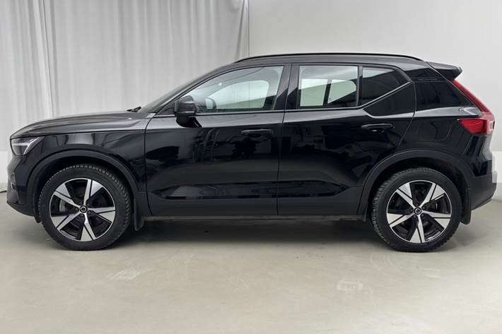 Sort Volvo XC40 fra 2023