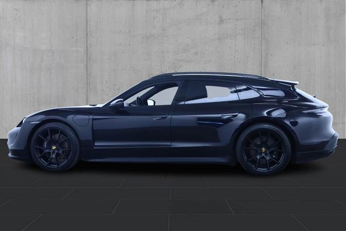 Sort Porsche Taycan fra 2022