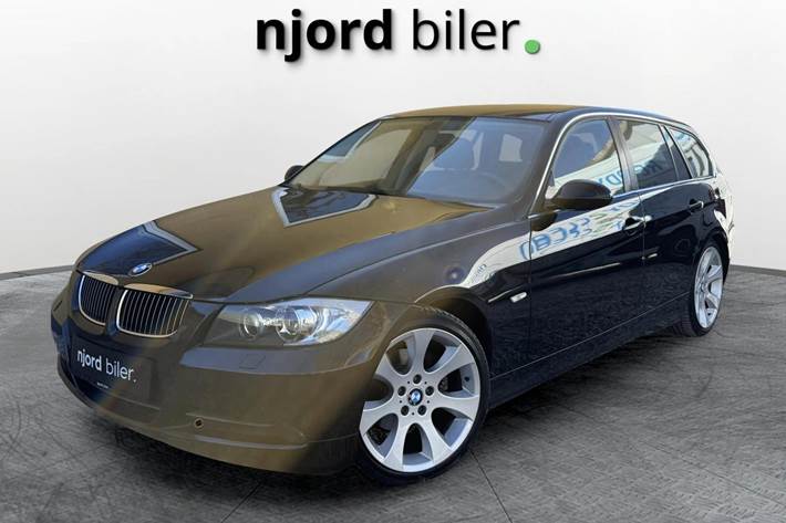 undefined BMW 325i fra 2007