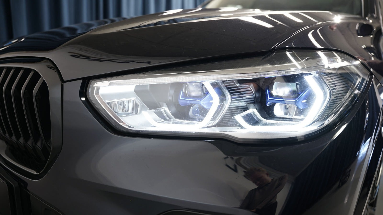 Sort BMW X5 fra 2021