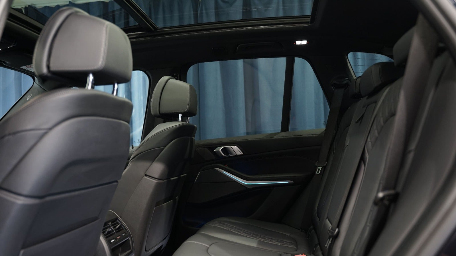Sort BMW X5 fra 2021