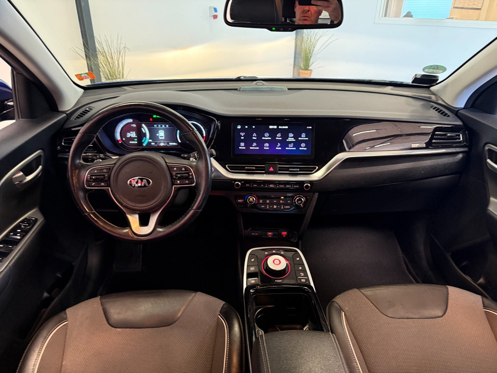 Blå Kia e-Niro fra 2021